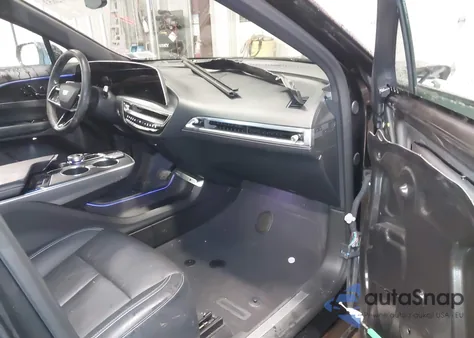 2024 Cadillac Lyriq Luxury W/1Sc z USA, uszkodzony, nr VIN 1GYKPPRL9RZ122563